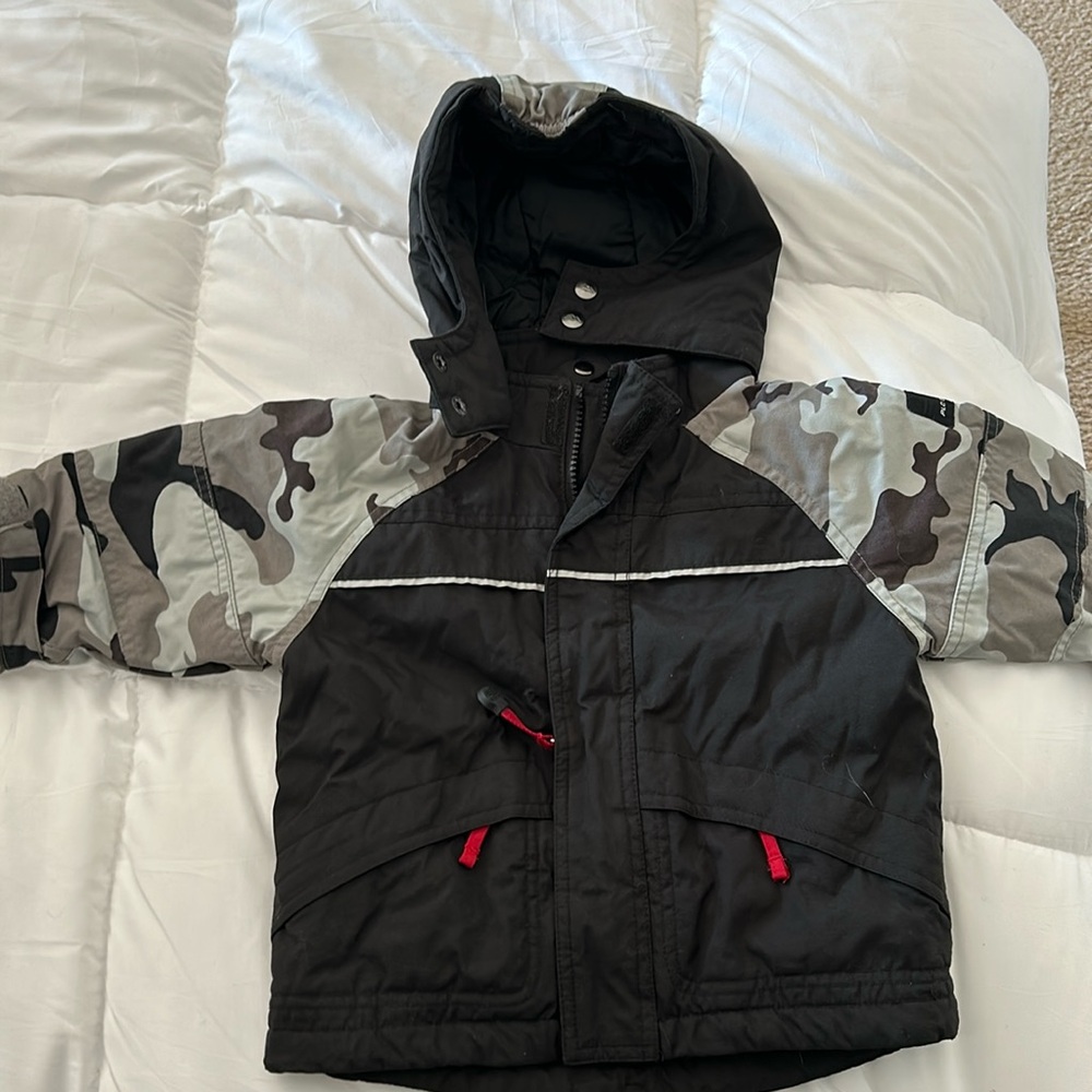 Great Condition Children’s Place Winter Coat Boys Size 12 Months